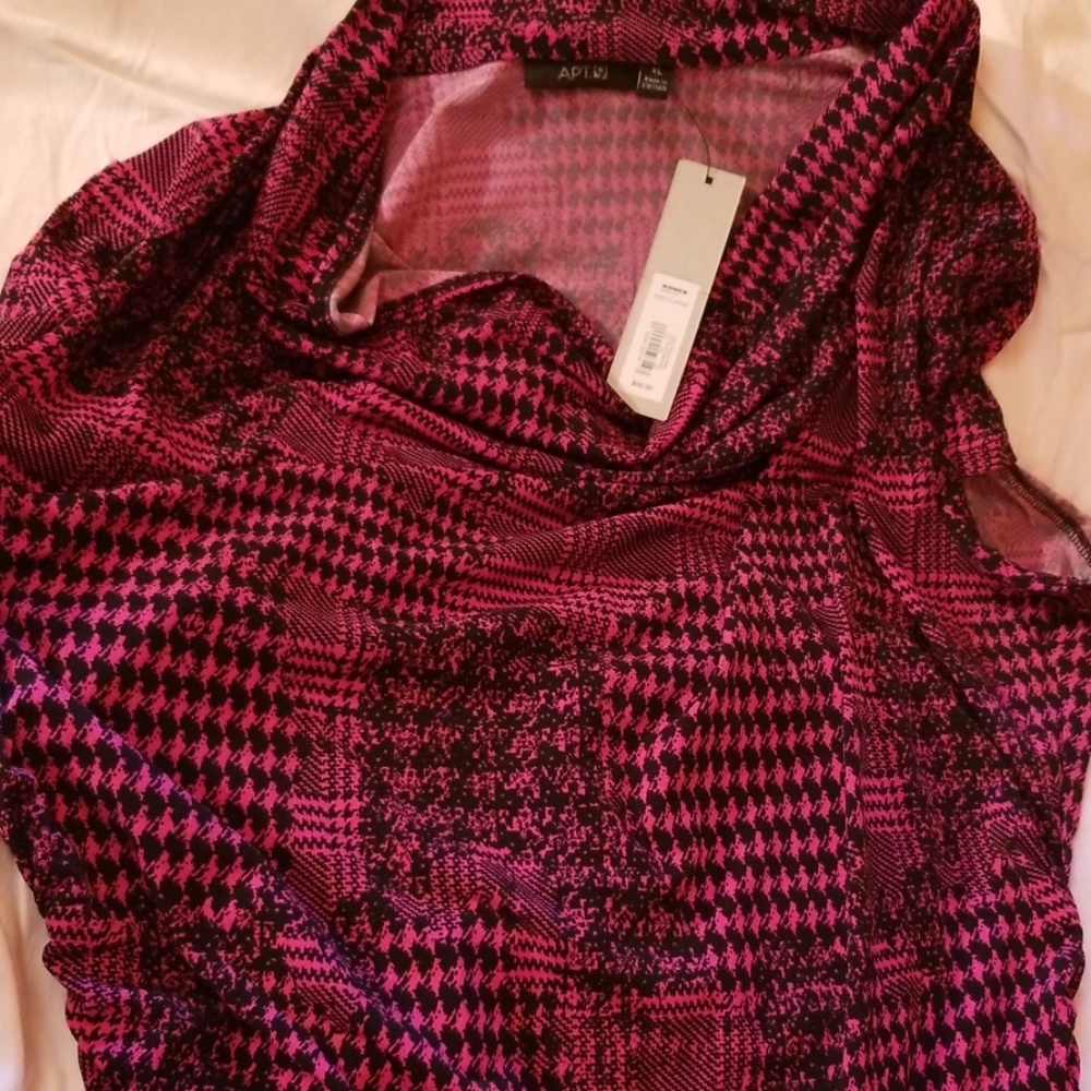 Cap sleeves  cowel neck top.